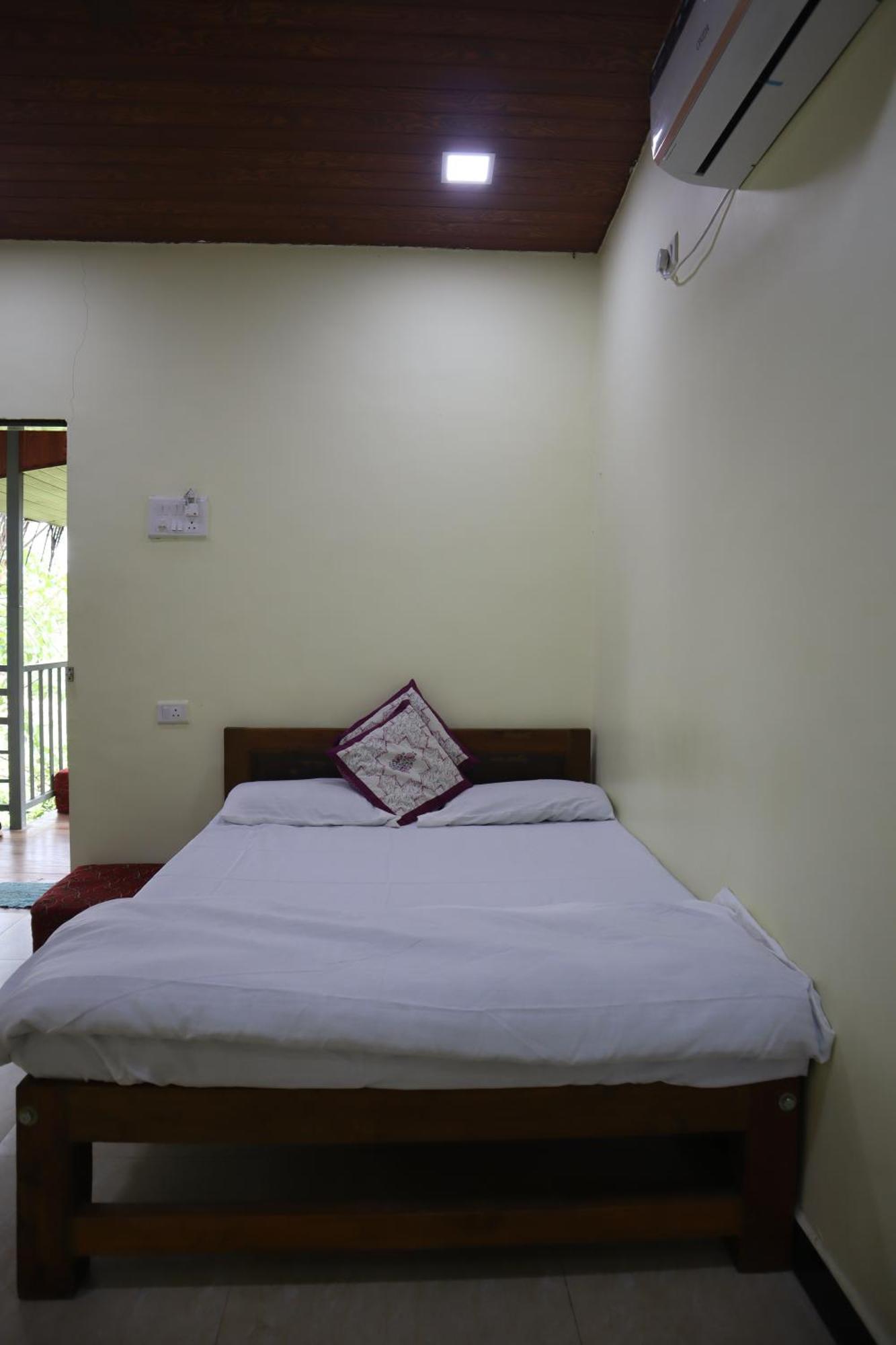 Gokul Cottage & Villa Revadanda Exterior photo